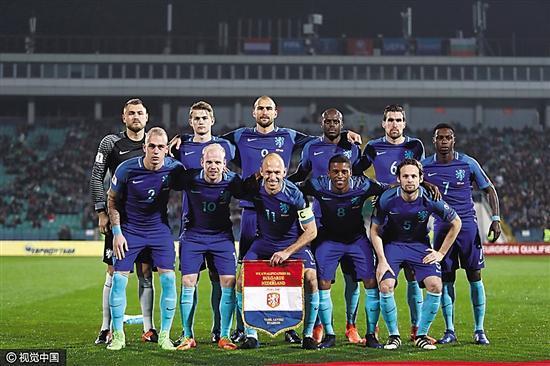 关于保加利亚输球惨败，战绩下滑的信息