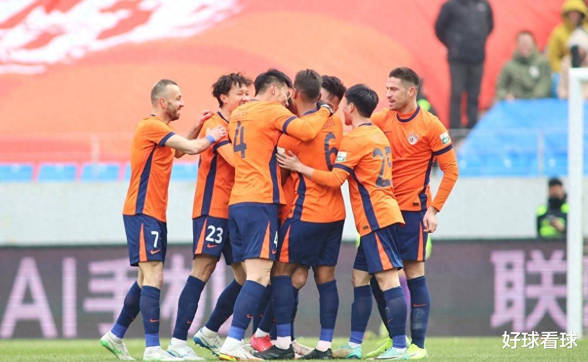 开云体育网页版入口-双方球队在场上展开激烈对抗