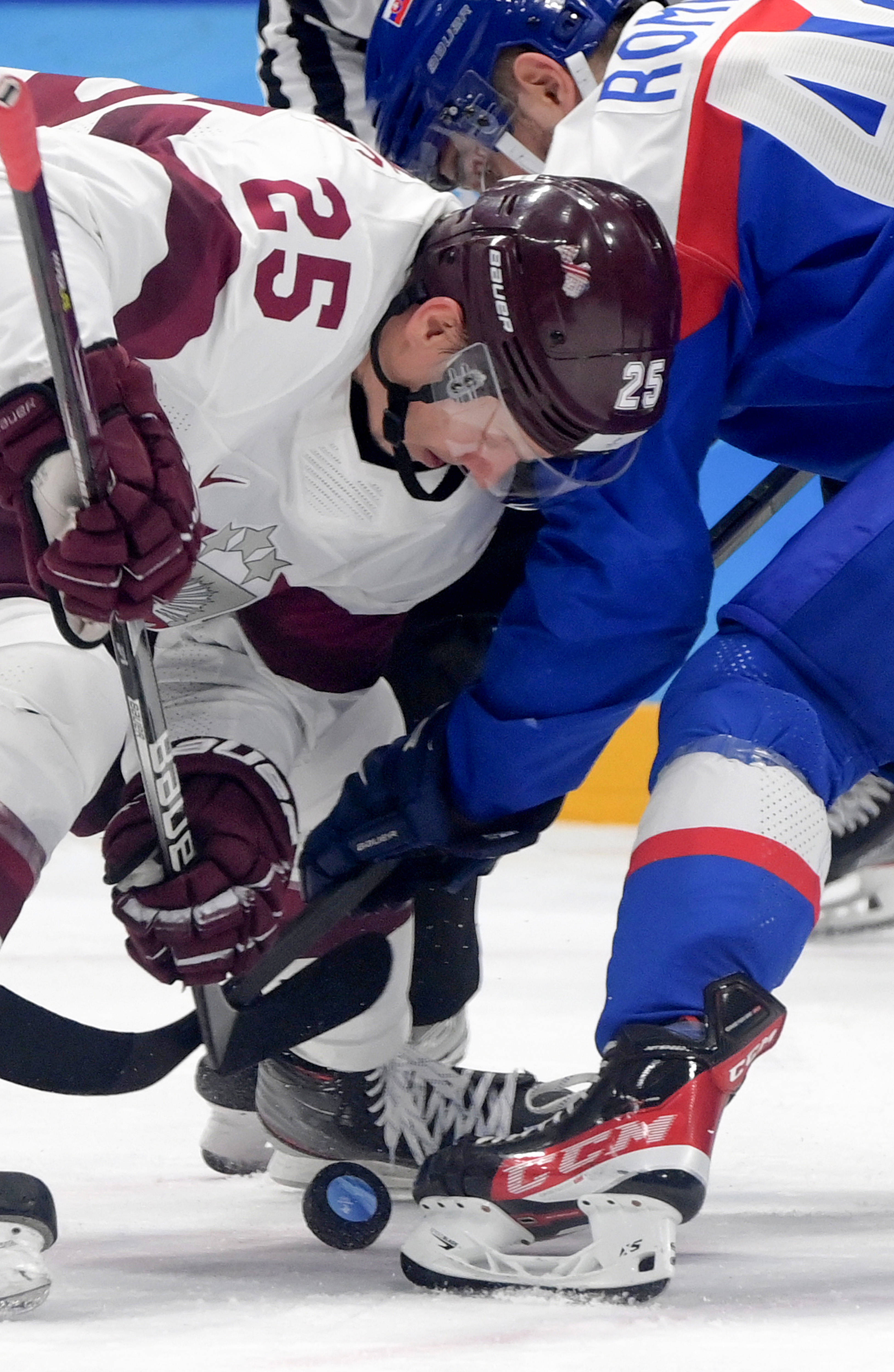 开云体育亚洲官网-捷克队在与拉脱维亚的比赛中控制局面