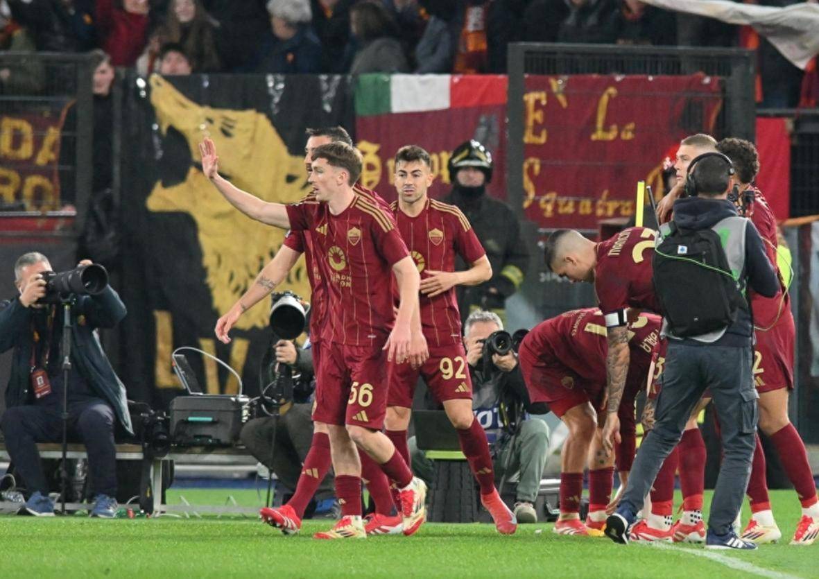 开云体育中国官网-关于罗马主场逆袭，淘汰尤文图斯晋级欧联杯半决赛的信息