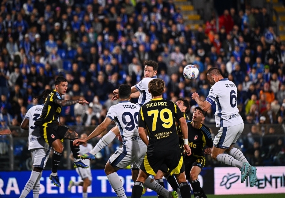 开云体育直播-意甲赛场变数多端，胜负悬而未决的简单介绍