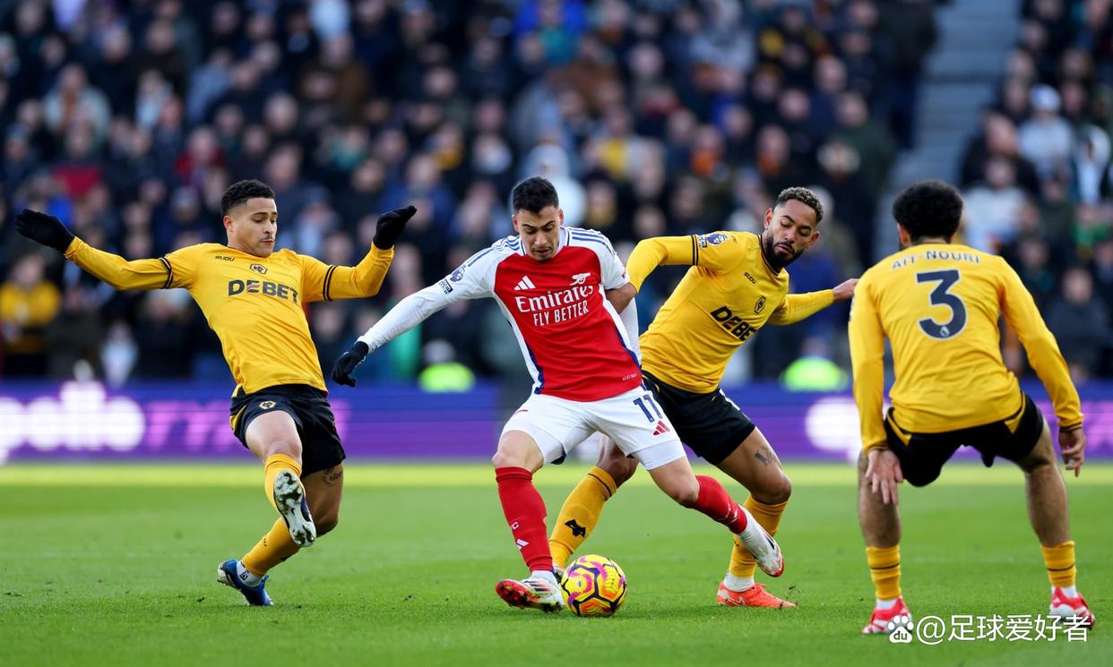 开云体育官方入口-阿森纳主场不敌狼队，争议裁判成焦点