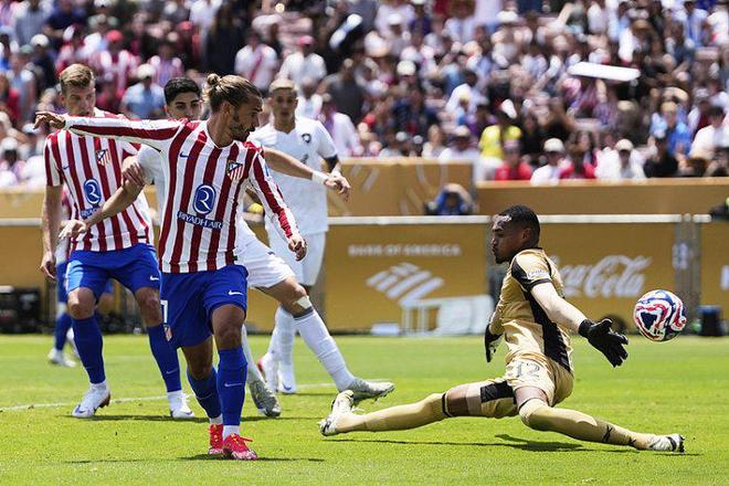 开云体育在线-马德里竞技前锋在国家队踢破门荒