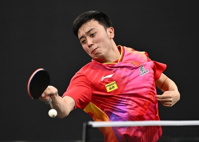 开云体育app下载-青岛流浪队员发挥出色，逆袭战胜对手