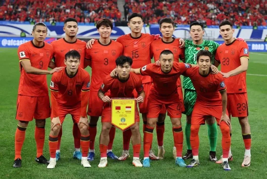 开云体育直播-球队在主场比赛中迎来了球迷的热情支持，士气高涨