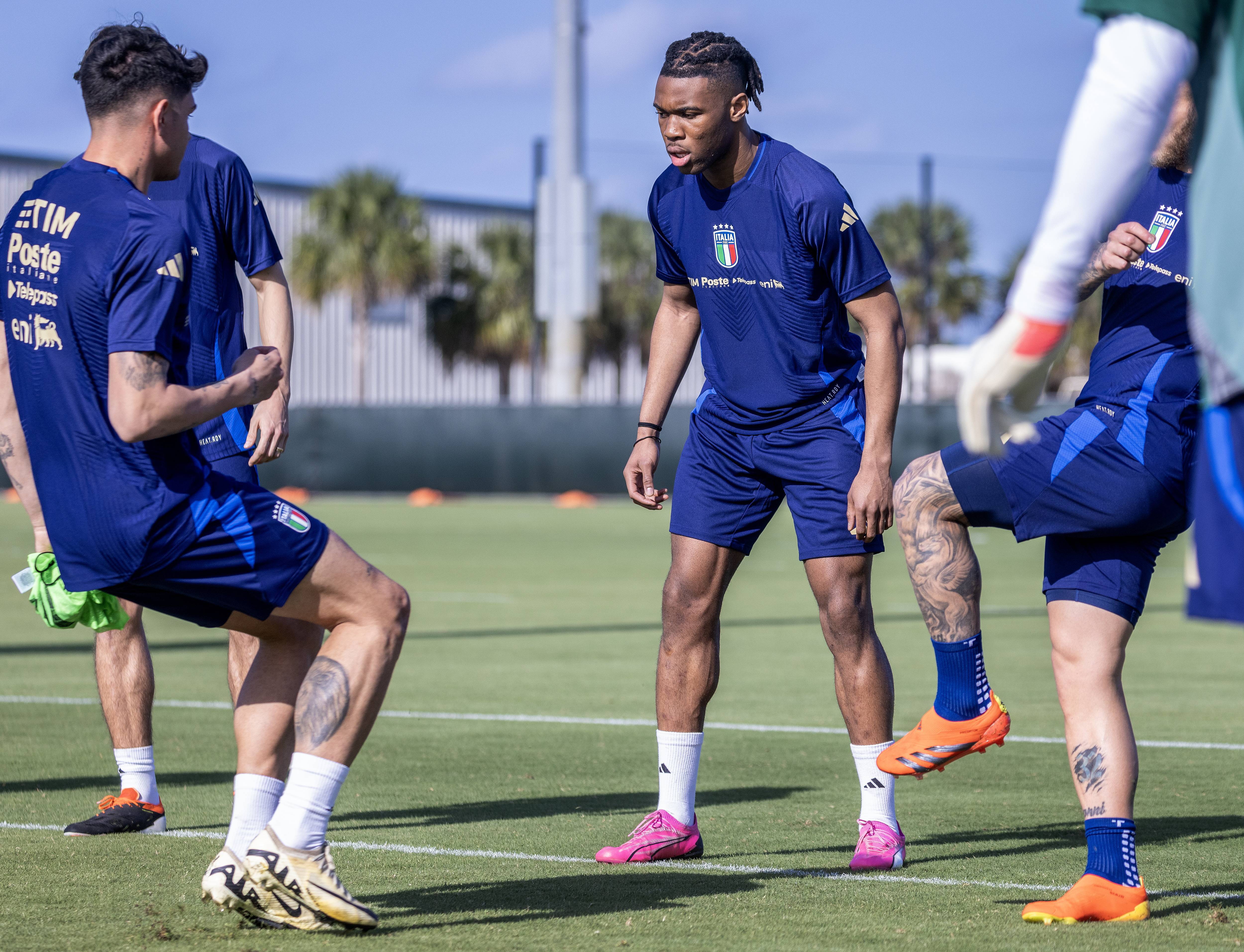 意大利足球联赛中球员表现稳定