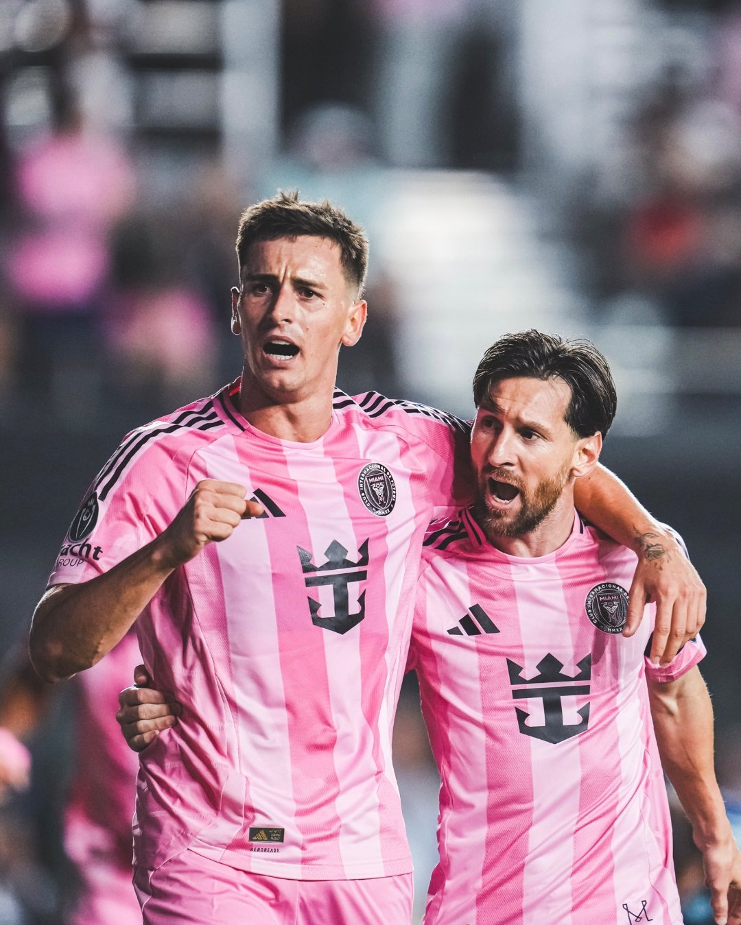 开云体育网站-实力对比！足球联赛中的激情碰撞