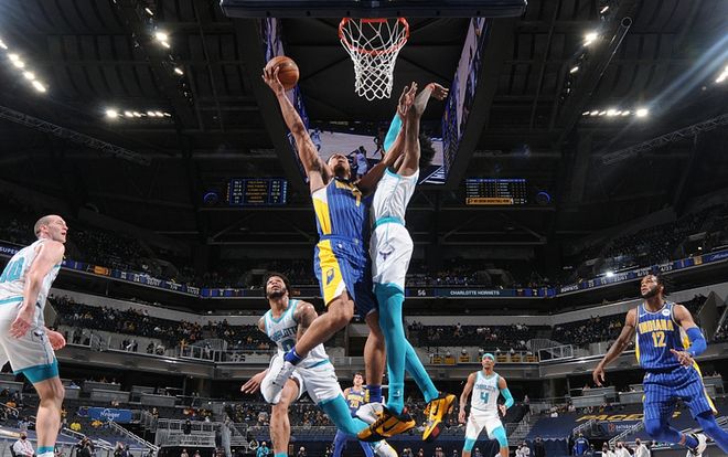 开云体育官网入口-公牛队大胜黄蜂，正式晋级季后赛