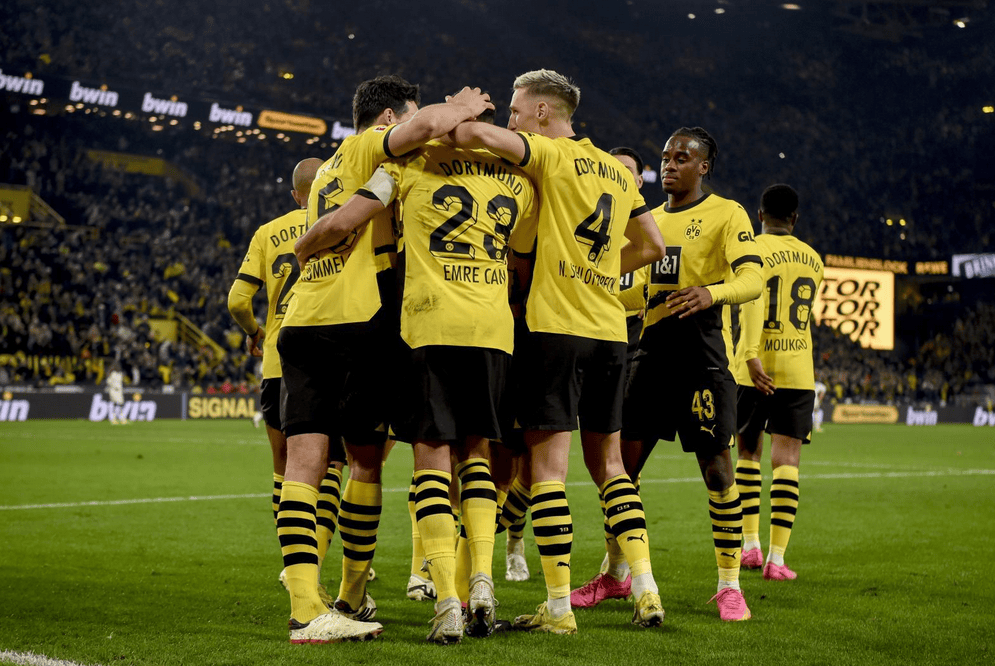 多特蒙德客场逆转，取得关键胜利