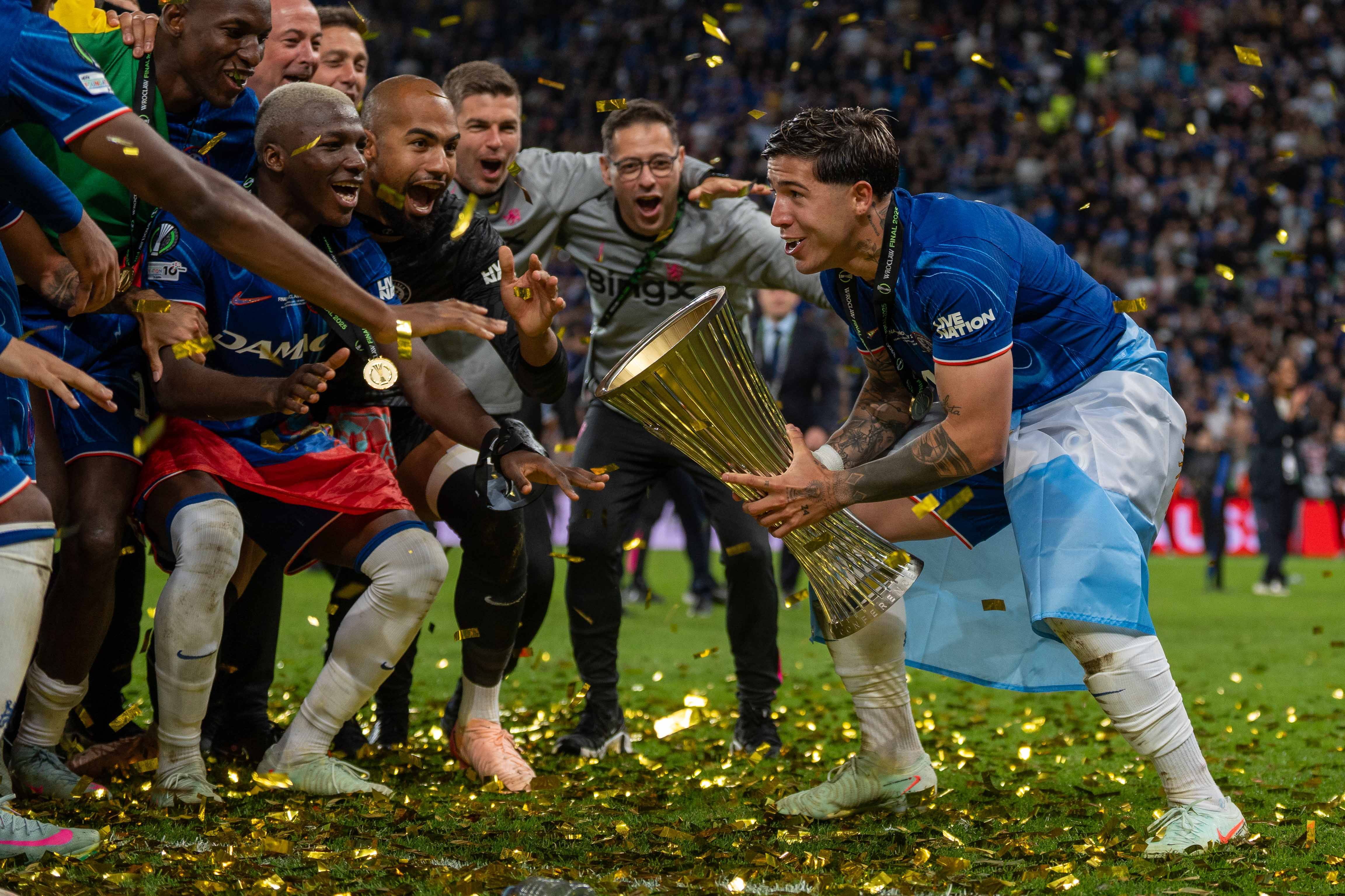 开云体育链接-皇家贝蒂斯主场战胜比利亚雷亚尔，近期表现出色